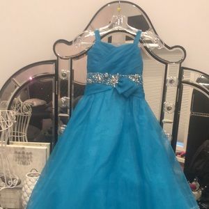 Tiffany Designs Pageant Turquoise dress girls size 6.Worn once